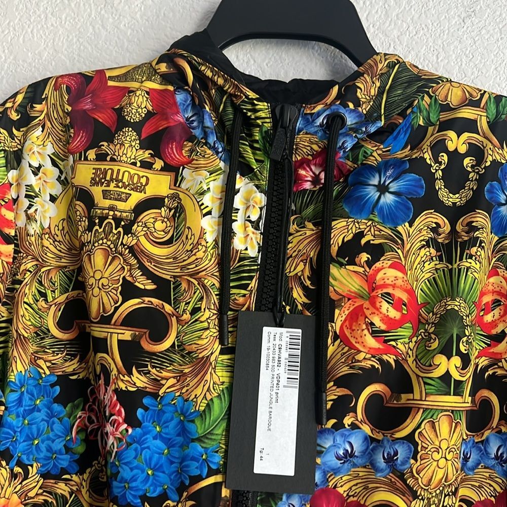 Versace Jeans Couture Jungle Baroque Printed Windbreaker Jacket, New, Size 44 - Picture 6 of 12